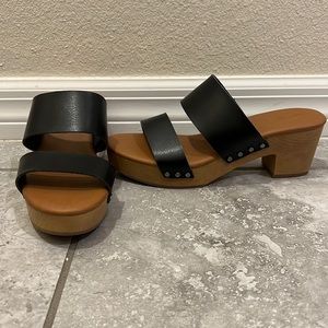 Universal Thread Target platform heels